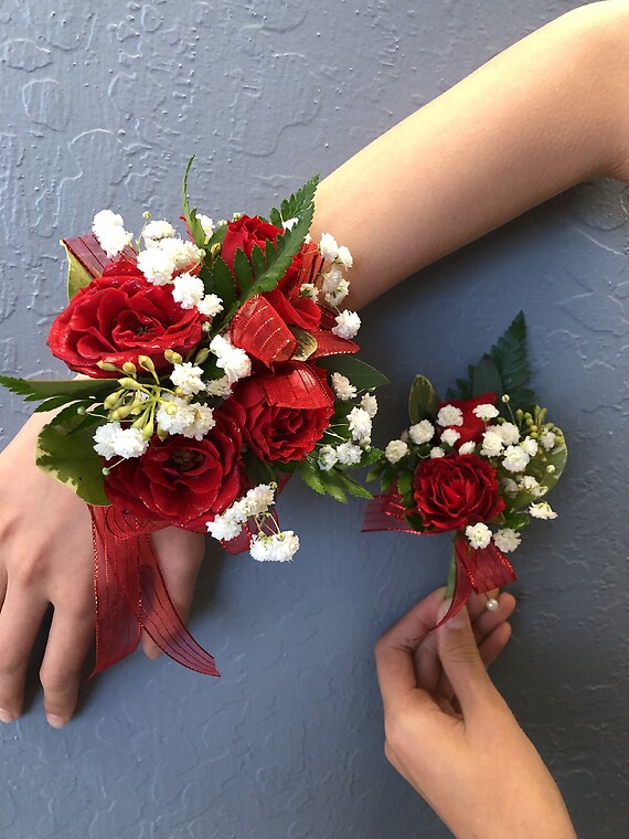 Matching Corsage &amp; Boutonniere with spray roses